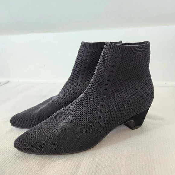 Eileen Fisher Purl Recycled Stretch Knit Bootie Size 6.5 Black Mesh Suede - Picture 1 of 12